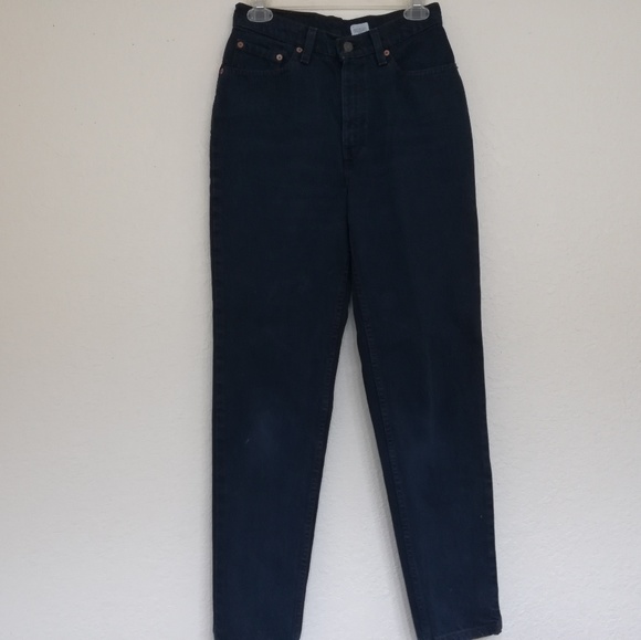 Vintage Dark Blue Slim Fit Tapered Levi's Jeans - Picture 2 of 8